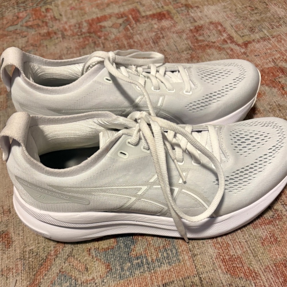 Asics Gel-Kayano 30 Womens Running Shoes 1012B570 Size 8 - Picture 2 of 5